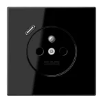 JUNG Kištukinis lizdas su USB C tipo įkrovikliu juodas LS1520-18 C SW